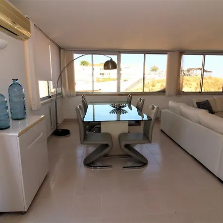 Happy Place - アパート